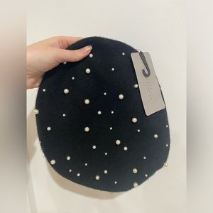 Brand new with tags Zara biret with pearls